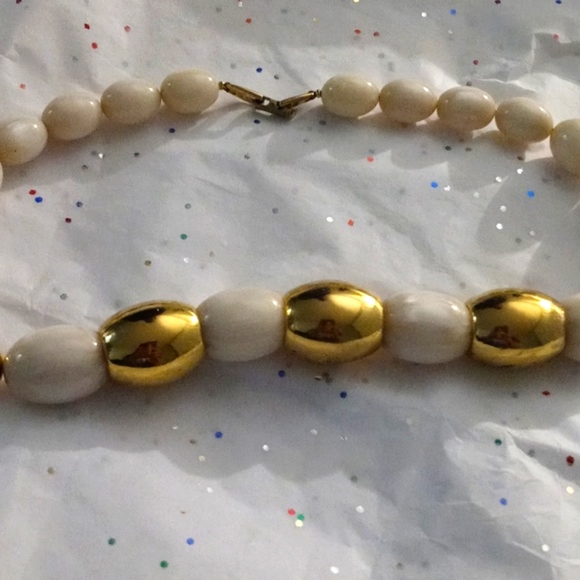 Napier Vintage Choker - Picture 2 of 3